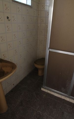Casa à venda com 480m², 3 quartos e 3 vagasBanheiro de Serviço