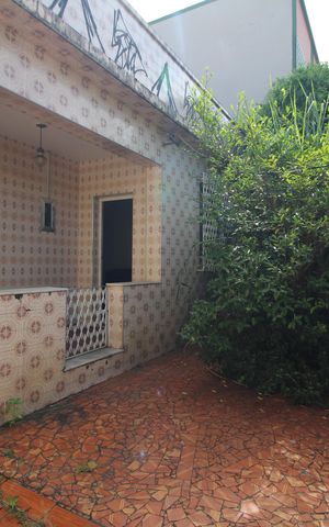 Casa à venda com 480m², 3 quartos e 3 vagasFrente