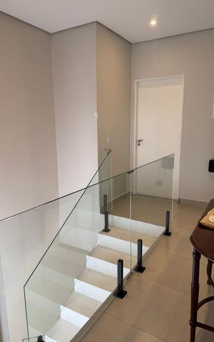 Casa de condomínio à venda com 140m², 3 quartos e 2 vagas
