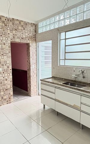 Casa para alugar com 150m², 2 quartos e sem vaga