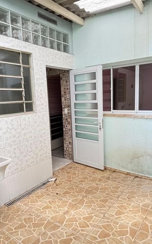 Casa para alugar com 150m², 2 quartos e sem vaga