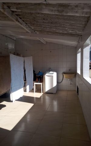 Casa à venda com 100m², 2 quartos e 2 vagasÁrea de serviço