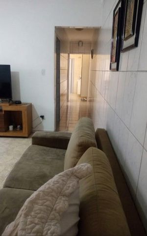 Casa à venda com 100m², 2 quartos e 2 vagasSala
