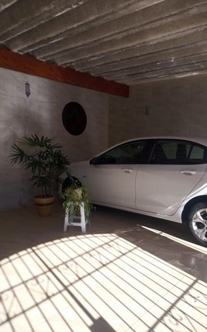 Casa à venda com 100m², 2 quartos e 2 vagasGaragem