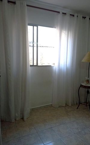 Casa à venda com 100m², 2 quartos e 2 vagasSala