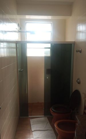 Apartamento à venda com 180m², 3 quartos e 2 vagas Apartamento à venda com 180m², 3 quartos e 2 vagasBanheiro