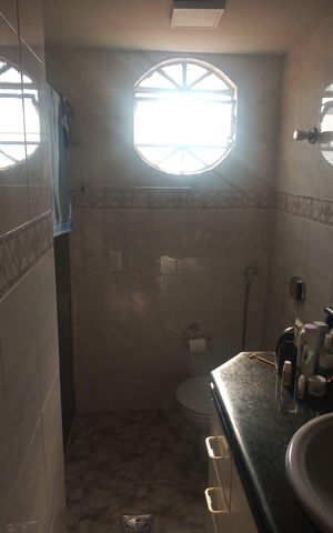 Apartamento à venda com 180m², 3 quartos e 2 vagas Apartamento à venda com 180m², 3 quartos e 2 vagasBanheiro