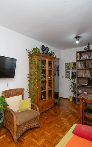 Apartamento à venda com 105m², 3 quartos e 1 vaga Apartamento à venda com 105m², 3 quartos e 1 vagaSala