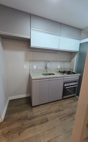 Apartamento à venda com 59m², 2 quartos e 1 vaga Apartamento à venda com 59m², 2 quartos e 1 vagaBanheiro