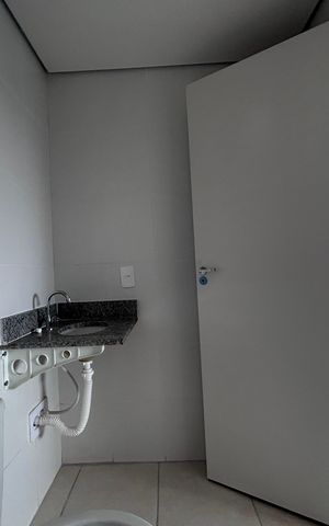 Apartamento para alugar com 45m², 2 quartos e 1 vaga Apartamento para alugar com 45m², 2 quartos e 1 vagaBanheiro