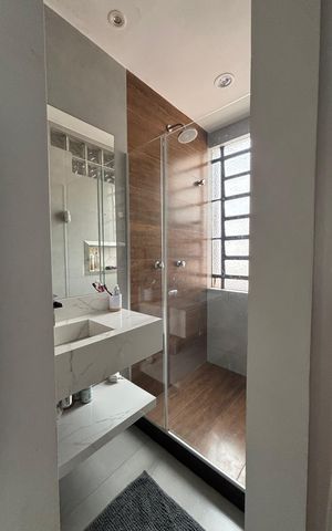 Casa à venda com 170m², 4 quartos e 2 vagas Casa à venda com 170m², 4 quartos e 2 vagasBanheiro