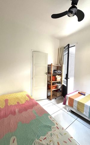 Casa à venda com 170m², 4 quartos e 2 vagas Casa à venda com 170m², 4 quartos e 2 vagasQuarto