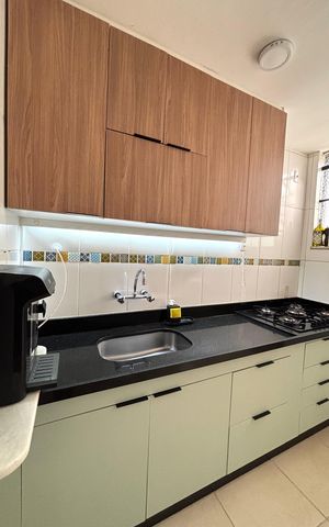 Casa à venda com 170m², 4 quartos e 2 vagas Casa à venda com 170m², 4 quartos e 2 vagasCozinha