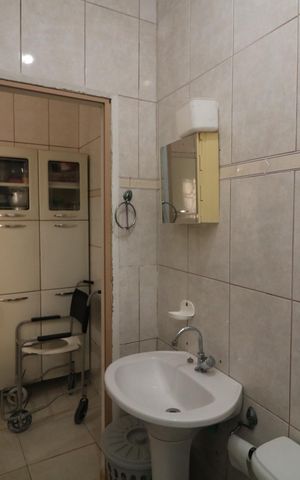 Casa à venda com 134m², 4 quartos e sem vagaCasa 2 - Banheiro social