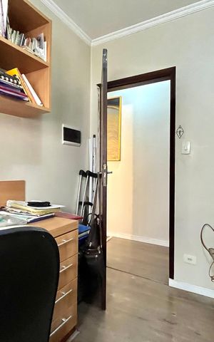 Casa à venda com 230m², 3 quartos e 2 vagas Casa à venda com 230m², 3 quartos e 2 vagasQuarto 3