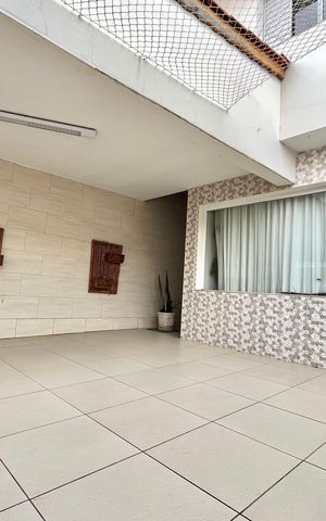Casa à venda com 230m², 3 quartos e 2 vagas Casa à venda com 230m², 3 quartos e 2 vagasGaragem