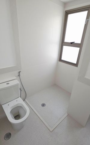 Apartamento à venda com 270m², 4 quartos e 6 vagas Apartamento à venda com 270m², 4 quartos e 6 vagasBanheiro