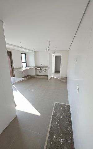 Apartamento à venda com 290m², 3 quartos e 4 vagas Apartamento à venda com 290m², 3 quartos e 4 vagasCozinha
