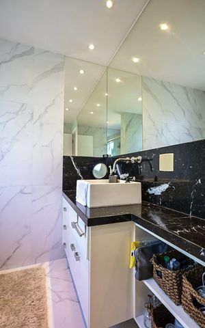 Casa de condomínio para alugar com 420m², 3 quartos e 6 vagasBanheiro Suíte 2