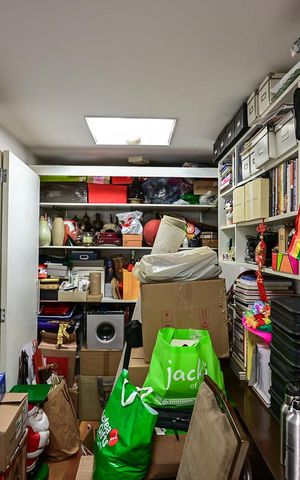 Casa de condomínio para alugar com 420m², 3 quartos e 6 vagasEscritório