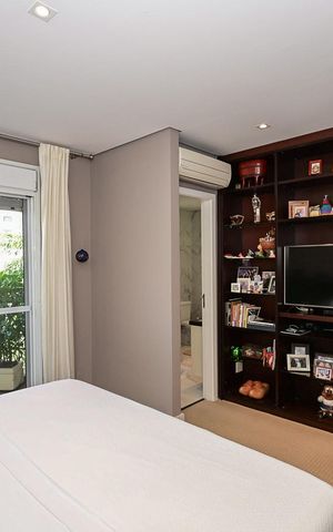 Casa de condomínio para alugar com 420m², 3 quartos e 6 vagasSuíte 2