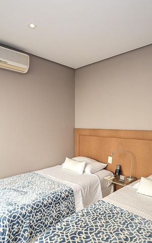 Casa de condomínio para alugar com 420m², 3 quartos e 6 vagasSuíte 1