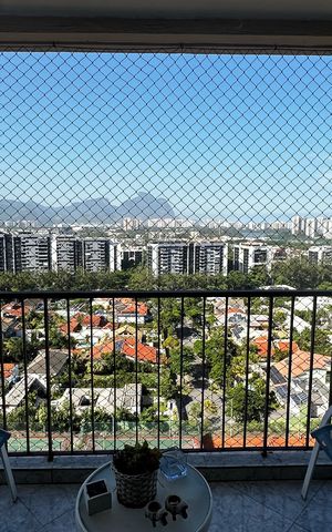 Apartamento à venda com 105m², 3 quartos e 2 vagasVaranda