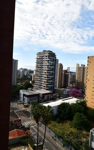 Apartamento à venda com 240m², 3 quartos e 3 vagasQuarto 1 - Suíte Vista