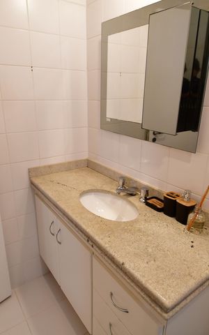 Apartamento à venda com 240m², 3 quartos e 3 vagasBanheiro Suíte
