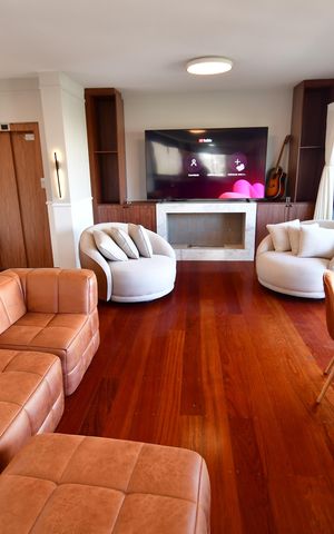 Apartamento à venda com 240m², 3 quartos e 3 vagasSala