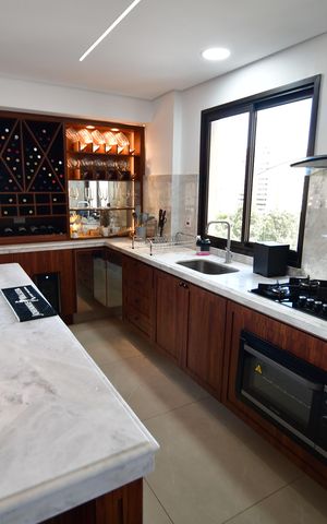 Apartamento à venda com 240m², 3 quartos e 3 vagasCozinha