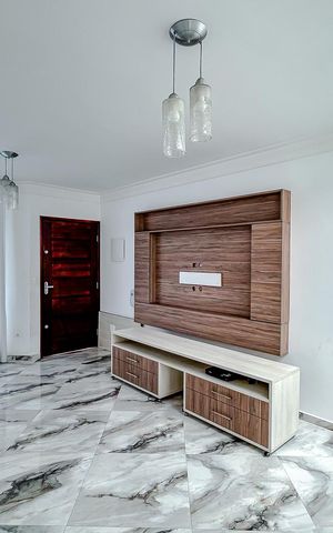 Casa à venda com 180m², 3 quartos e 5 vagasSala