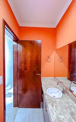 Casa à venda com 180m², 3 quartos e 5 vagasLavabo