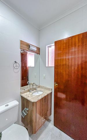 Casa à venda com 180m², 3 quartos e 5 vagasBanheiro da Suíte 3