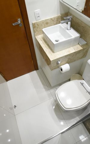 Apartamento à venda com 80m², 3 quartos e 1 vagaBanheiro 2