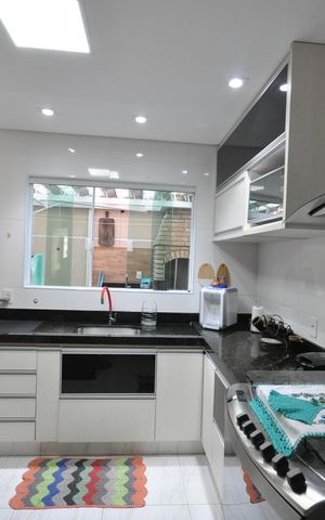Casa à venda com 85m², 3 quartos e 2 vagasCozinha