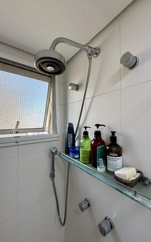 Apartamento à venda com 103m², 2 quartos e 2 vagasBanheiro Suíte 
