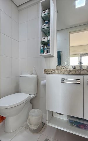 Apartamento à venda com 103m², 2 quartos e 2 vagasBanheiro Suíte 
