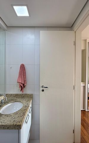 Apartamento à venda com 103m², 2 quartos e 2 vagasBanheiro Suíte 