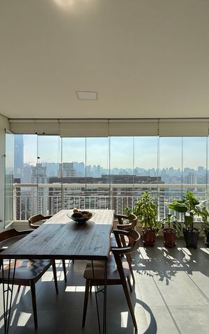 Apartamento à venda com 103m², 2 quartos e 2 vagasVaranda 