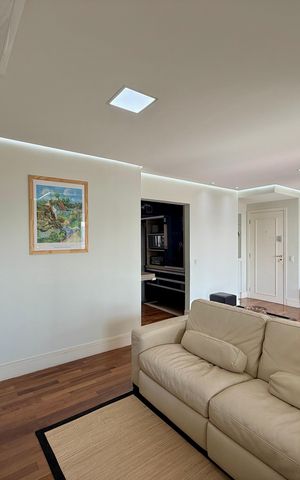 Apartamento à venda com 103m², 2 quartos e 2 vagasSala