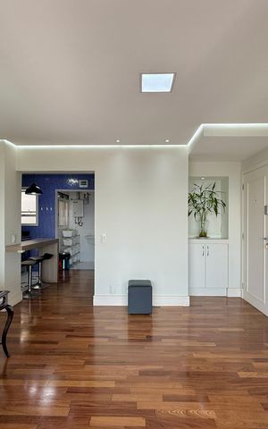 Apartamento à venda com 103m², 2 quartos e 2 vagasSala