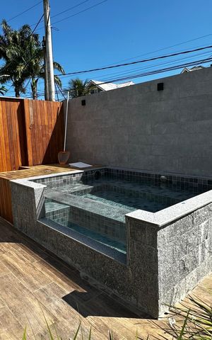 Casa de condomínio à venda com 188m², 3 quartos e 4 vagasPiscina