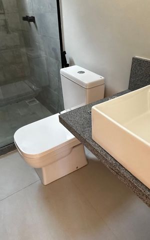 Casa de condomínio à venda com 188m², 3 quartos e 4 vagasBanheiro da Suíte 2