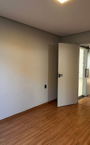 Casa de condomínio à venda com 188m², 3 quartos e 4 vagasSuíte 1