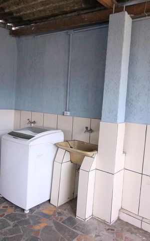 Casa à venda com 100m², 7 quartos e 1 vaga Casa à venda com 100m², 7 quartos e 1 vagaÁrea de Serviço