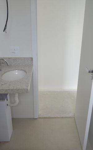 Apartamento à venda com 94m², 2 quartos e 2 vagasBanheiro Social