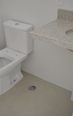 Apartamento à venda com 94m², 2 quartos e 2 vagasBanheiro da Suíte