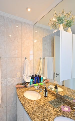 Apartamento para alugar com 123m², 3 quartos e 3 vagasBanheiro da Suíte 1