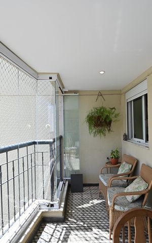 Apartamento para alugar com 123m², 3 quartos e 3 vagasVaranda